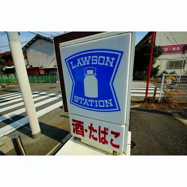 ローソン摂津一津屋二丁目店 距離:187m