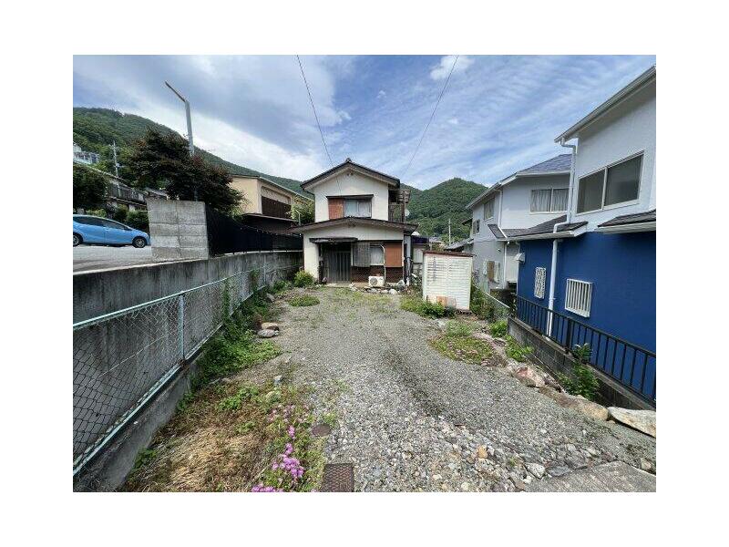 Haguro-cho, Kofu-shi (Ryuoh Station) 2F 4DK

4,500,000 yen
