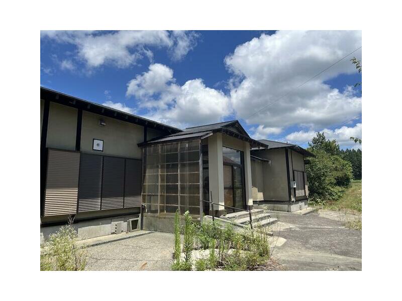 Yurihonjo City, Nakacho, Yamanoshita (Ugo Iwaya Station) Single-story 7K