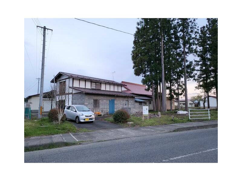 Okushi City, Iwate Prefecture, Kamishibayama, Ozawa (Rikuchu-Ori Station) Single-story building 8DK