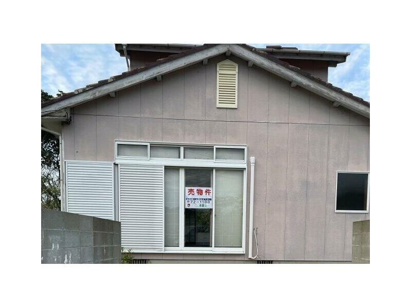 Karatsu City, Yobuko Town Yobuko (Nishi Karatsu Station) Two-story building 3LDK