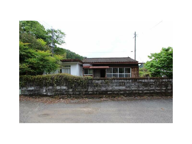 Uranona, Takaoka-cho, Miyazaki-shi, Miyazaki 4DK

0.01 million yen