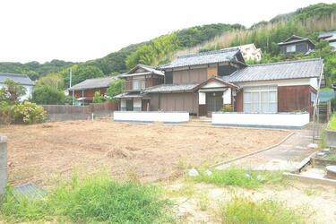 アットホーム】瀬戸内市 牛窓町鹿忍（邑久駅） 2階建 11DK