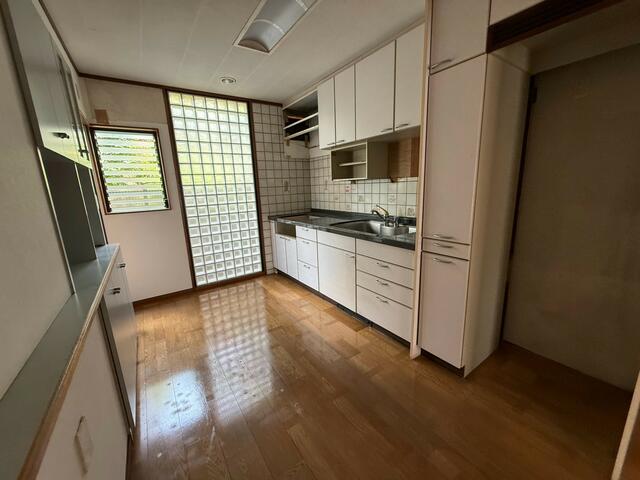 Minato, Naka Ward, Okayama City (near Higashiyama/Okaden Museum Station) 2-story building, 5LDK &mdash; photo 8