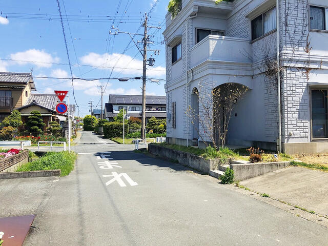 アットホーム 浜松市浜北区 内野 積志駅 2階建 5ldk 浜松 市浜北区の中古一戸建て 提供元 有 弥生不動産 一軒家 家の購入 アットホーム 浜松市浜北区 内野 積志駅 2階建 5ldk 浜松 市浜北区の中古一戸建て 提供元 有 弥生不動産 一軒家 家の購入