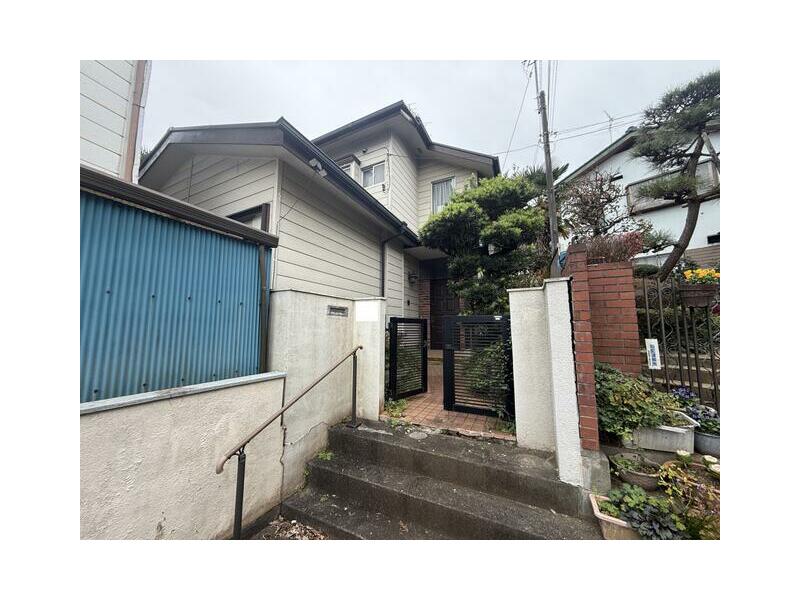 八王子市 元八王子町３丁目 （高尾駅 ） 2階建 4LDK
								
																													990万円