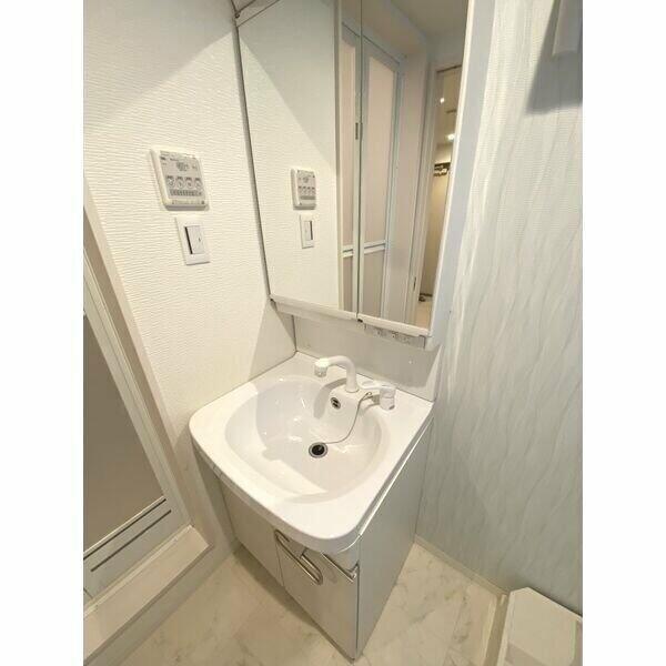 アットホーム】quatre saisons（キャトルセゾン） 302