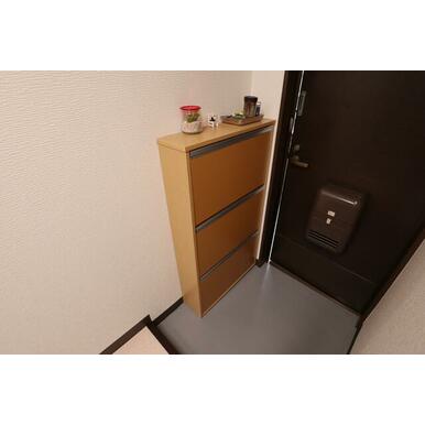 シューズボックス