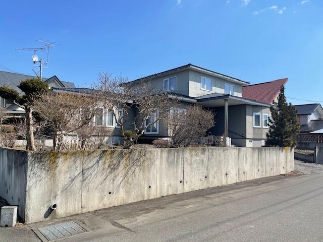 Cheap house for sale in Hidaka, Hokkaido