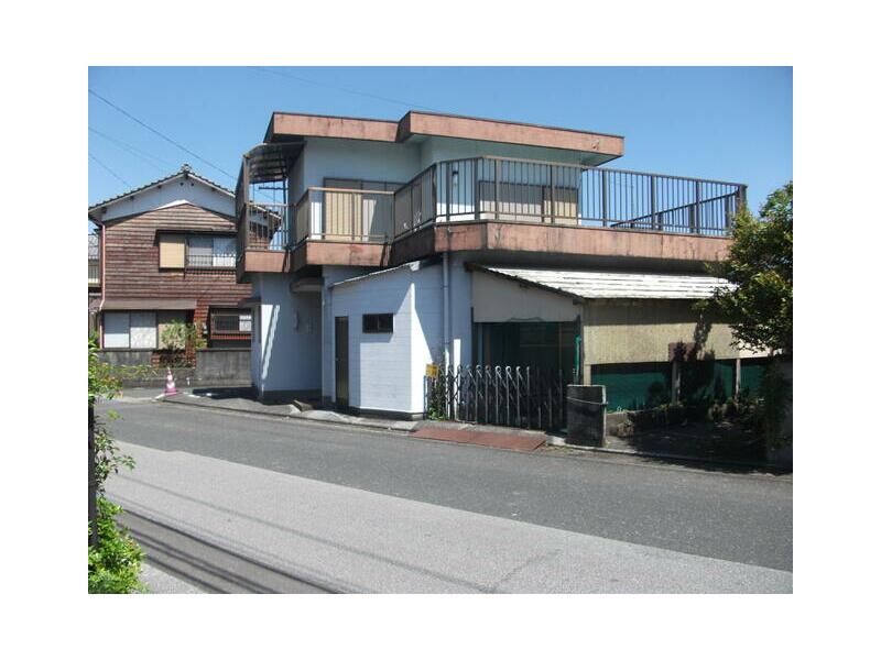 Saeki-shi, Saeki 2-chome (Saeki Sta.) 2F 4DK

3,000,000 yen