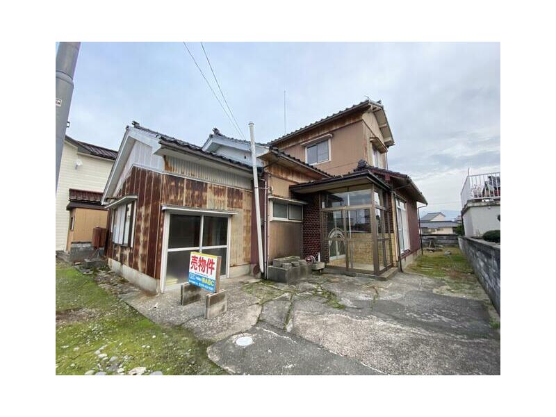 Shimoniikawa District Nyuzan Town Nyuzan (Nyuzan Station) 2-story 7SDK