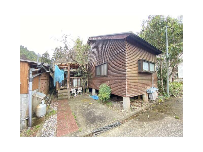 Yogo, Kimino-cho, Kaiso-gun, Tokyo, 1LDK, single story house

1.3 million yen