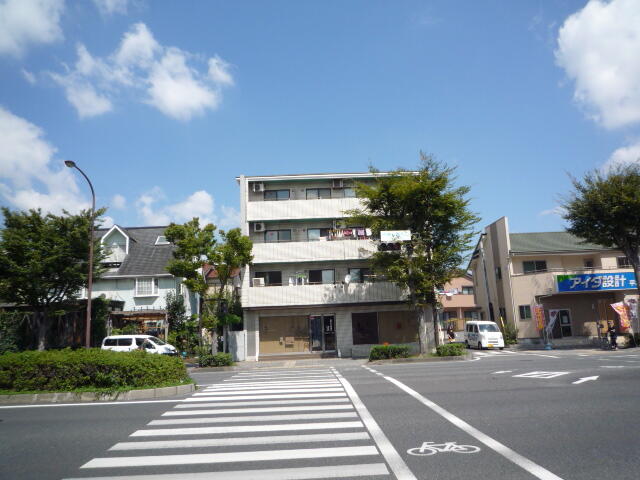 アットホーム 平塚市 宮松町 平塚駅 ２０１ ３ｌｄｋ 提供元 株 重松不動産 平塚市の賃貸マンション