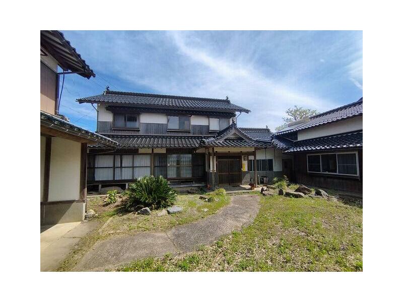 Kotoura-cho, Tohaku-gun Oaza Tsukishita (Urayasu Sta.) 2F, 10SDK

2F 10SDK 6million yen