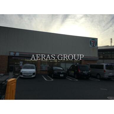 セブン-イレブン 板橋東新町川越街道店 距離:233m