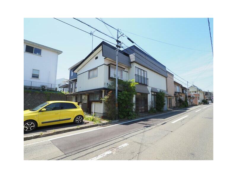 January 1961 (65 years and 2 months old)