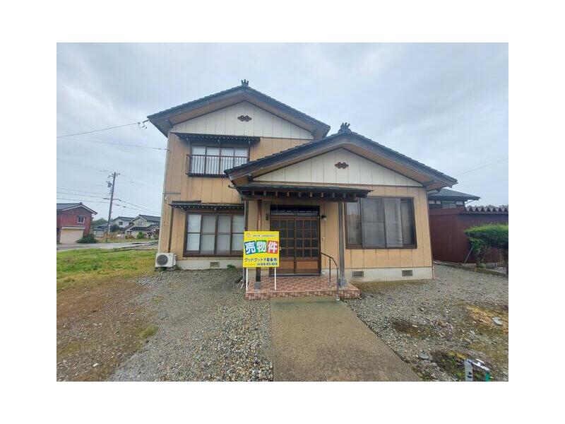 Nakanikawa District, Nyuzentown, Yahata (Nyuzen Station) 2-story 5DK