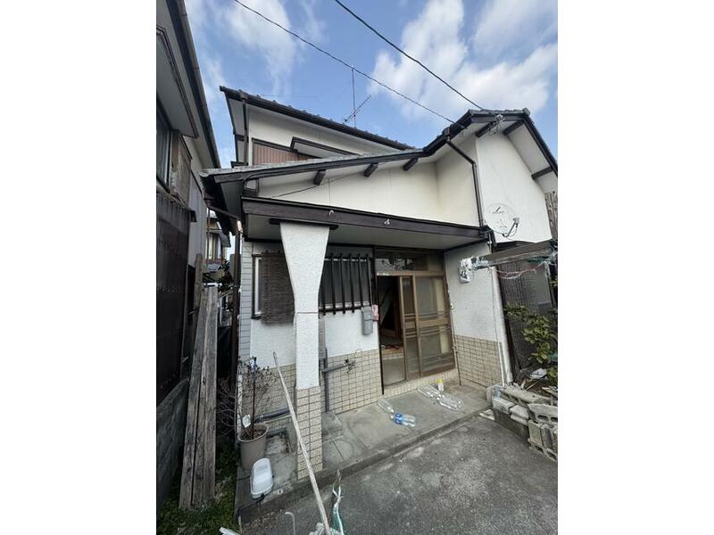 Aizumi-cho, Itano-gun, Katsuzui Aza Shokichi (Katsuzui station) 2F 3LDK

2.5 million yen