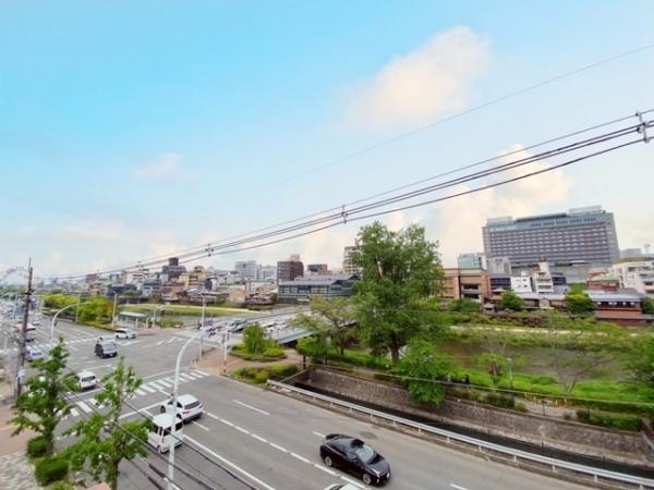アットホーム 京都市左京区 川端通二条下る孫橋町 三条駅 4階建 ５ｓｌｄｋ 京都市左京区の中古一戸建て 提供元 京阪電鉄不動産 株 京都営業所 一軒家 家の購入