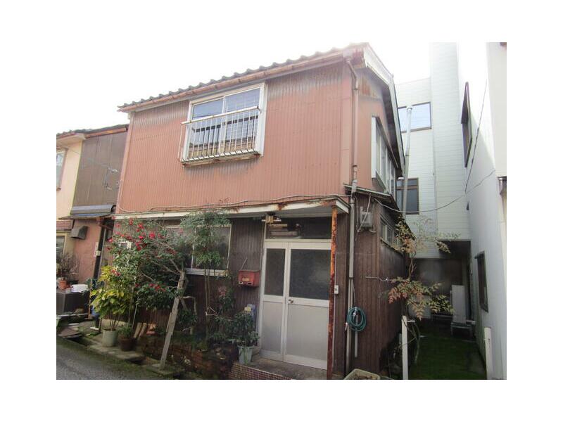 Uozu City, Chuo-dori 2-chome (Dentetsu Uozu Station) 2-story 3LDK