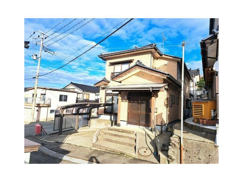 Tsuruoka City, Atsumi Aza Onfuku (Atsumi Onsen Station) 2-story 8SDK