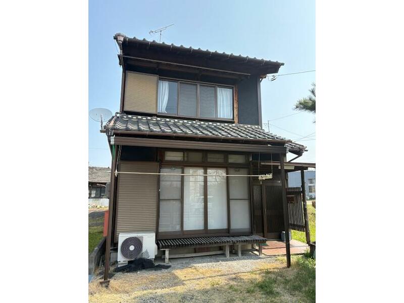 Seki City, Umegane-cho (Sekiterasu-mae Station) 2-story building 5DK