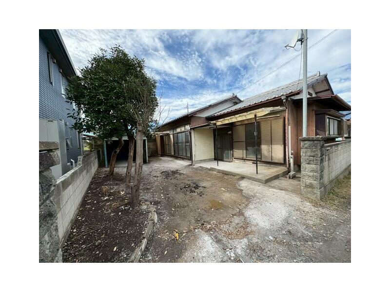Minowa, Kumagaya-shi, Kumagaya (Fukiage Sta.) Single story house, 2DK

2,990,000 yen