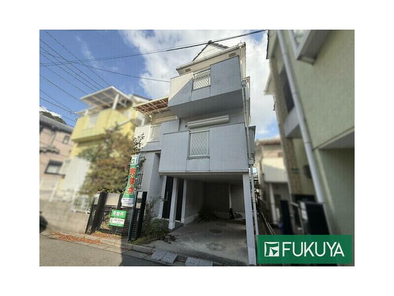 Yamato Takada City, Oaza Tsukiyama (Tsukiyama Station) 3-story building 4LDK