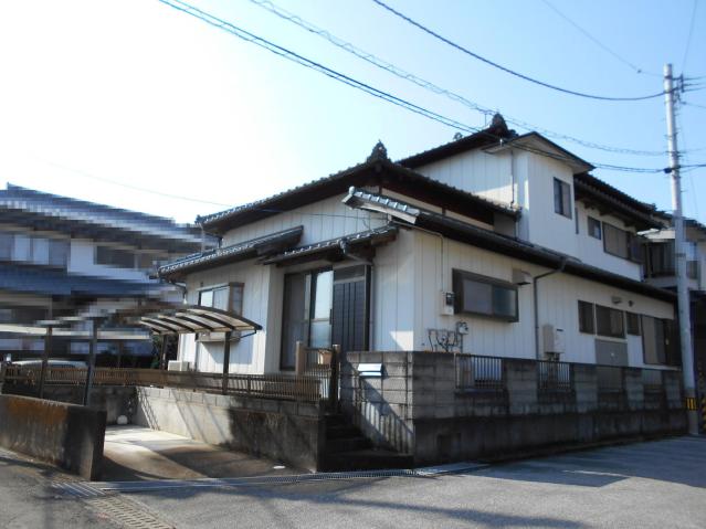 アットホーム】高知市 朝倉本町2丁目 2階建 4SLDK アットホーム】高知市 朝倉本町2丁目 2階建 4SLDK