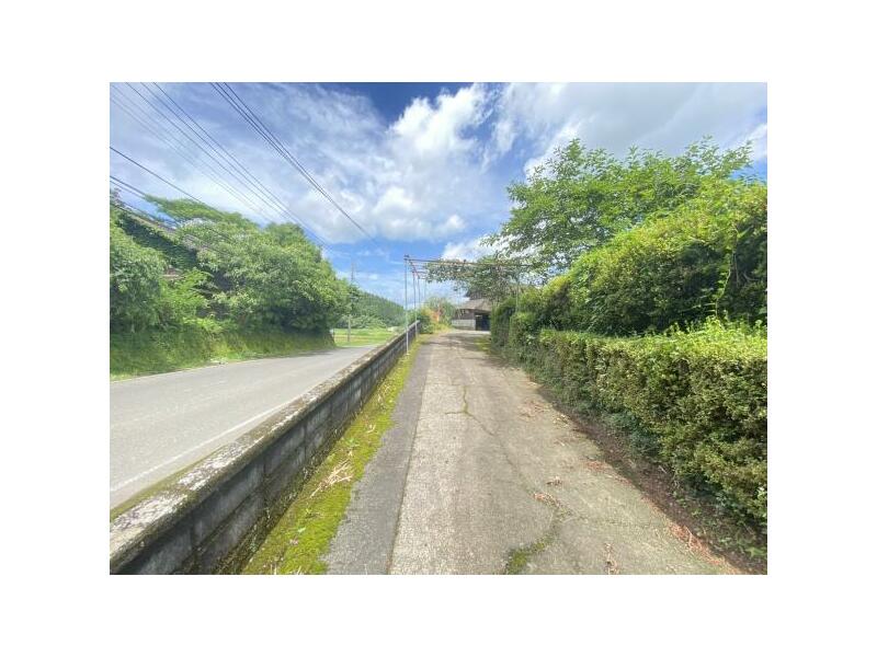 Miyakonojo City, Yamada-machi Yamada (Mangetsuka Station) Single-story building 5DK