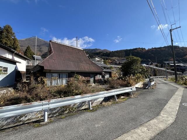 Cheap house for sale in Maibara, Shiga