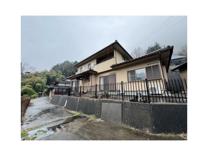 Miyoshi City, Ikeda Town, Baraji Genjioka (Minawa Station) 2-story building 4DK