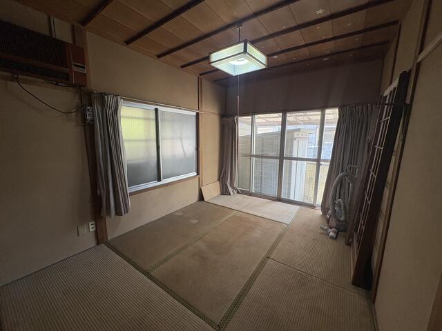 Takamatsu, Kagawa property