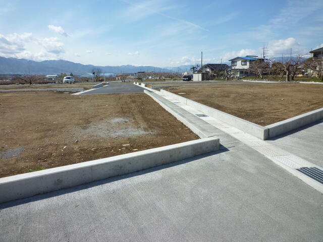 アットホーム】山梨市下石森の土地探し｜売地・宅地・分譲地など土地の