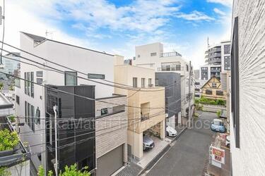 アットホーム】渋谷区 恵比寿西2丁目（代官山駅） 3階建 3LDK