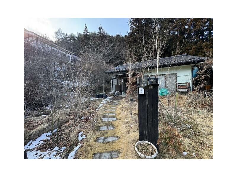 Aoki Village, Kutsukake, Nagano Prefecture (Bessho Onsen Station) Single-story building 1LDK