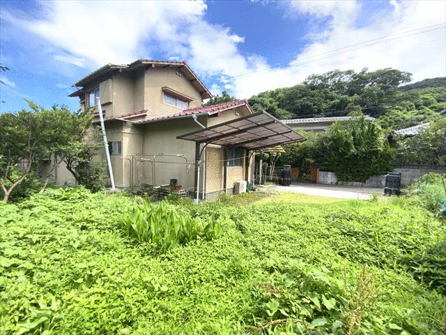 アットホーム】大分市 大字志生木 (幸崎駅 ) 2階建 5DK アットホーム】大分市 大字志生木 (幸崎駅 ) 2階建 5DK