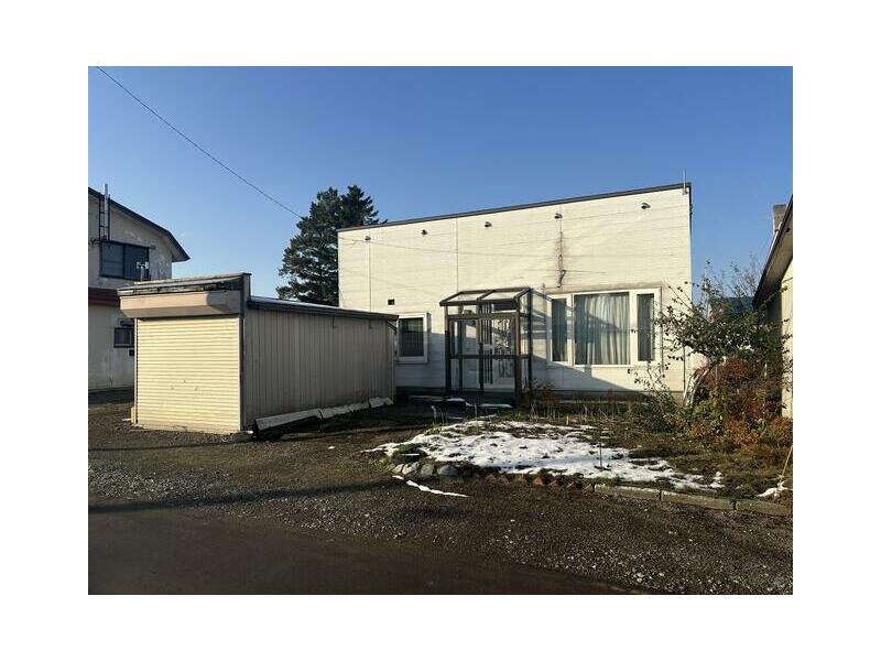 Yubari District, Yuni Town, Mikawa Midori Town (Mikawa Station) Single-story building 2LDK