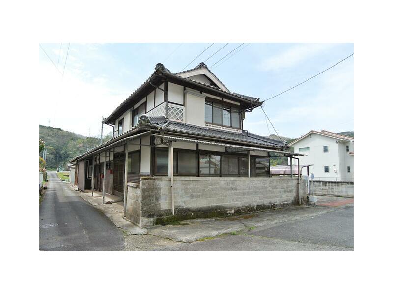 Kume County, Misaki Town, Yoshigahara (Nishikatsumada Station) 2-story 7LDK