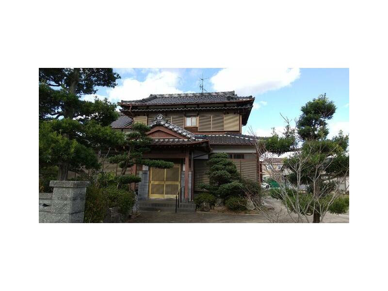 Kishima District, Shiraishi Town, Oaza Togo (Hizen Shiraishi Station) 2-story building 6DK