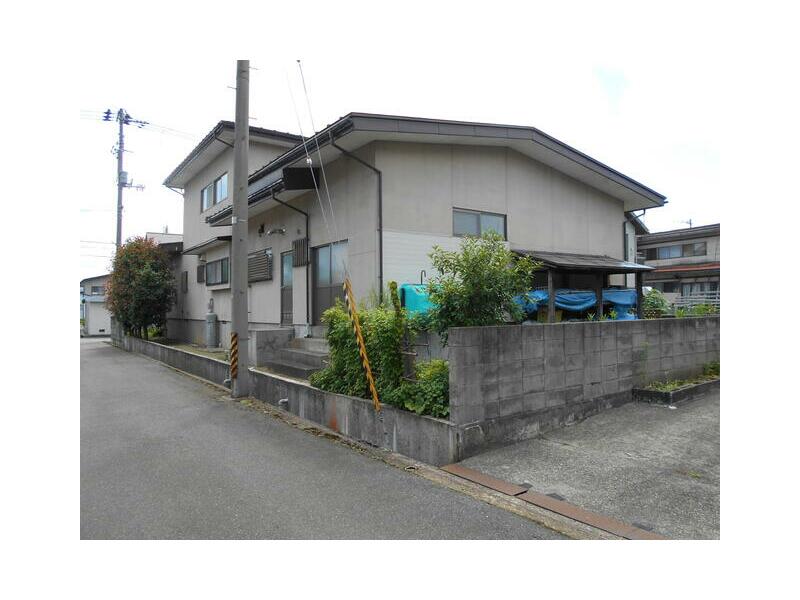 Yonezawa City, Josai 4-chome (Nishi-Yonezawa Station) 2-story 7DK