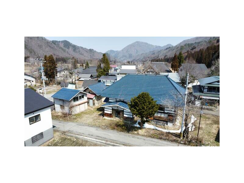Minamiaizu-gun, Minamiaizu-machi, Yunohana (Aizu Kogen Oze-guchi Station) Single-story building 7DK