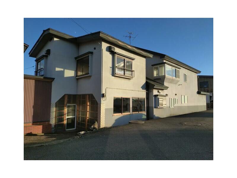 Hirosaki-shi, Hirosaki-shi Oaza Mukogaise 2-chome (Fushiko station) 2F 5LDK

5,950,000 yen