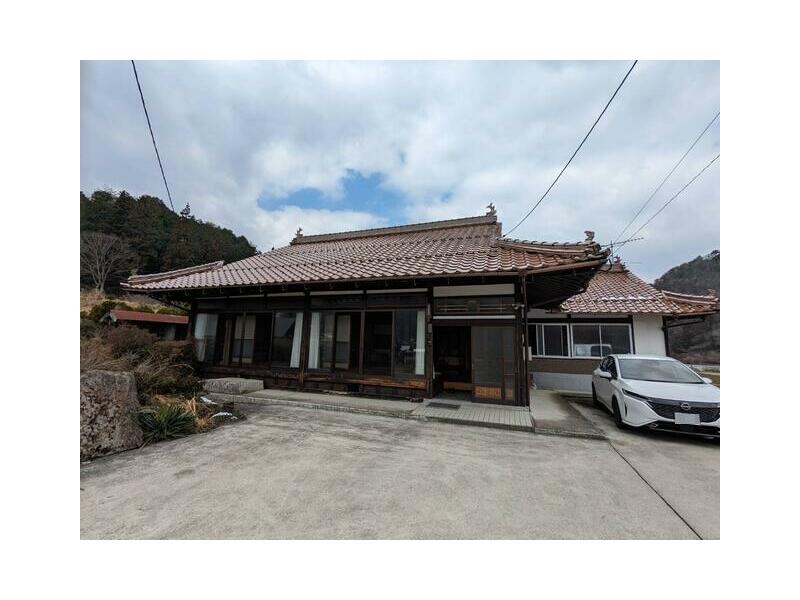 Midori-cho Yokota, Aki Takada City 1-story 5DK