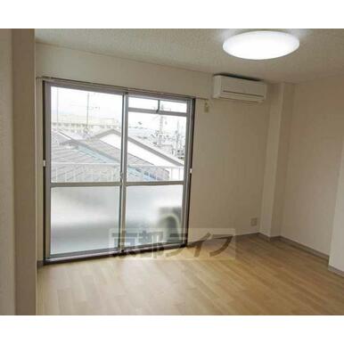綺麗なお部屋です