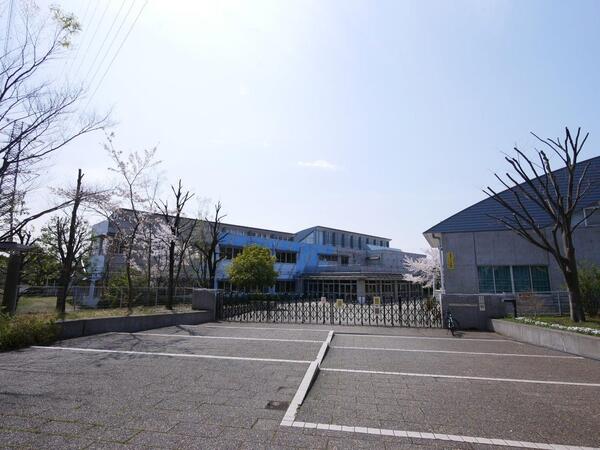 アットホーム 稲城市 長峰２丁目 若葉台駅 2階建 ４ｓｌｄｋ 稲城市の中古一戸建て 提供元 三井のリハウス新百合ヶ丘センター 三井不動産リアルティ 株 一軒家 家の購入