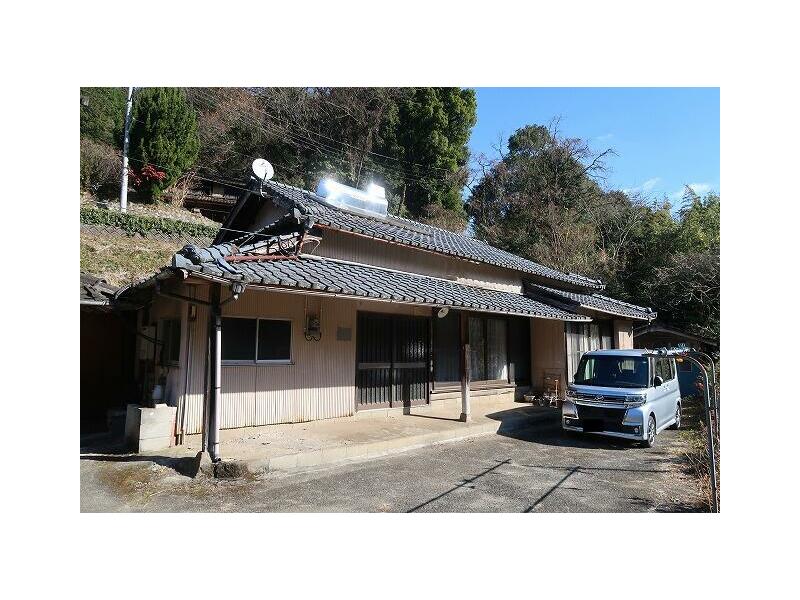 Oita City, Oita Prefecture (Garuki Station) 5DK, single story house

4,000,000 yen
