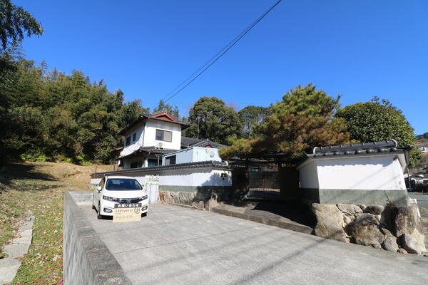アットホーム 飯塚市 相田 新飯塚駅 2階建 9dk 飯塚市の中古一戸建て 提供元 センチュリー21愛和不動産 一軒家 家の購入 アットホーム 飯塚市 相田 新飯塚駅 2階建 9dk 飯塚市の中古一戸建て 提供元 センチュリー21愛和不動産 一軒家 家の購入