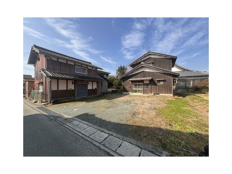 Aoyanagi, Azumigawa-cho, Takashima-shi, Takashima (Azumigawa Sta.) 2F 7DK

5.5 million yen