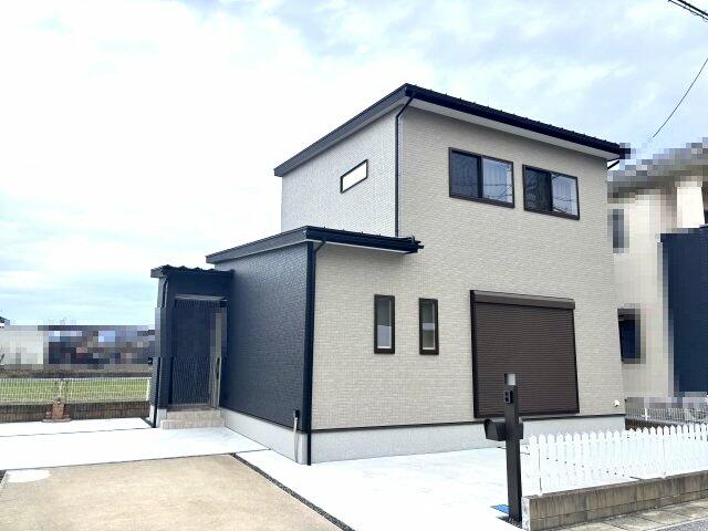 Cheap house for sale in Inukami, Shiga